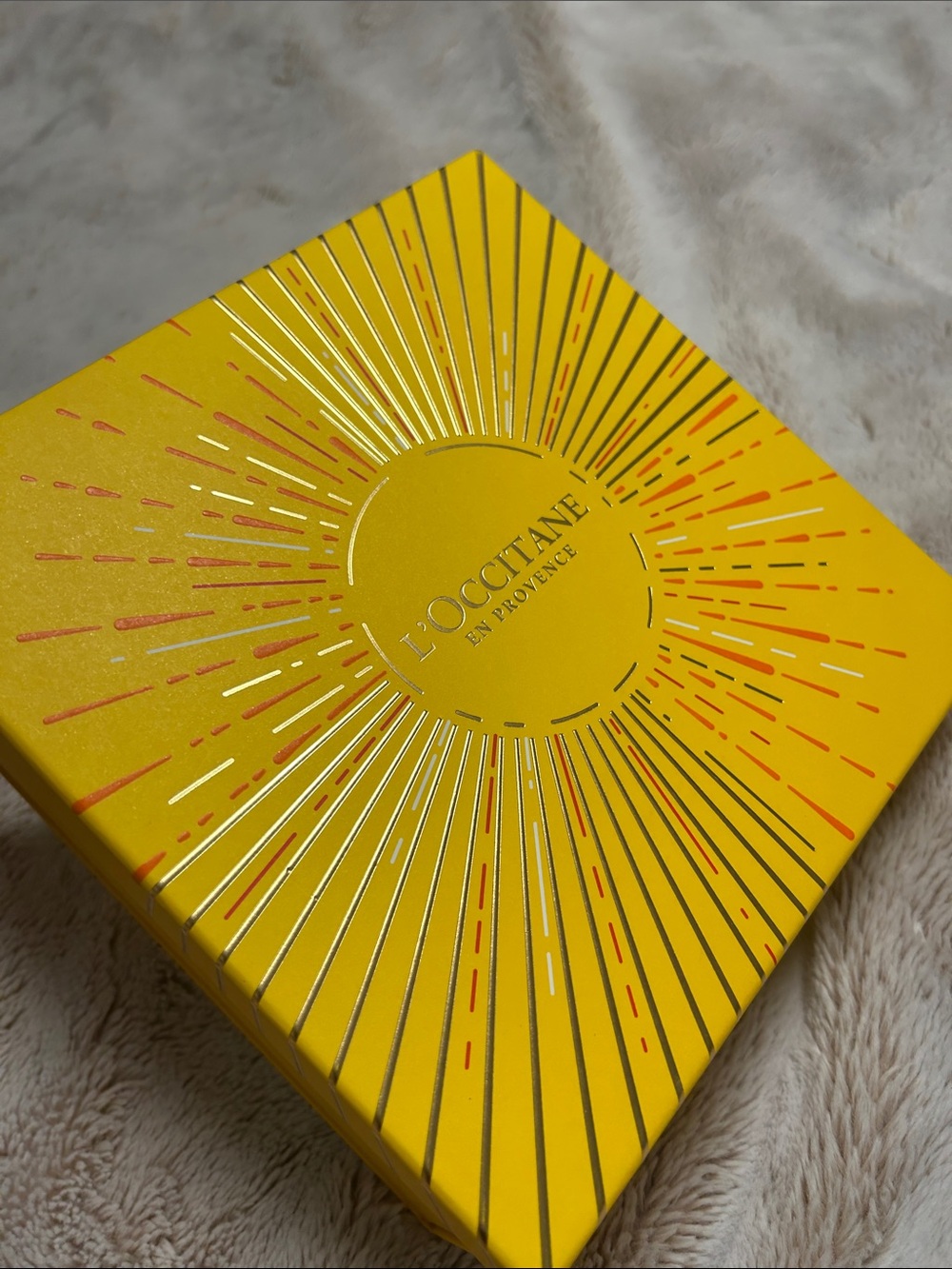 L’Occitane empty box - Picture 3 of 10